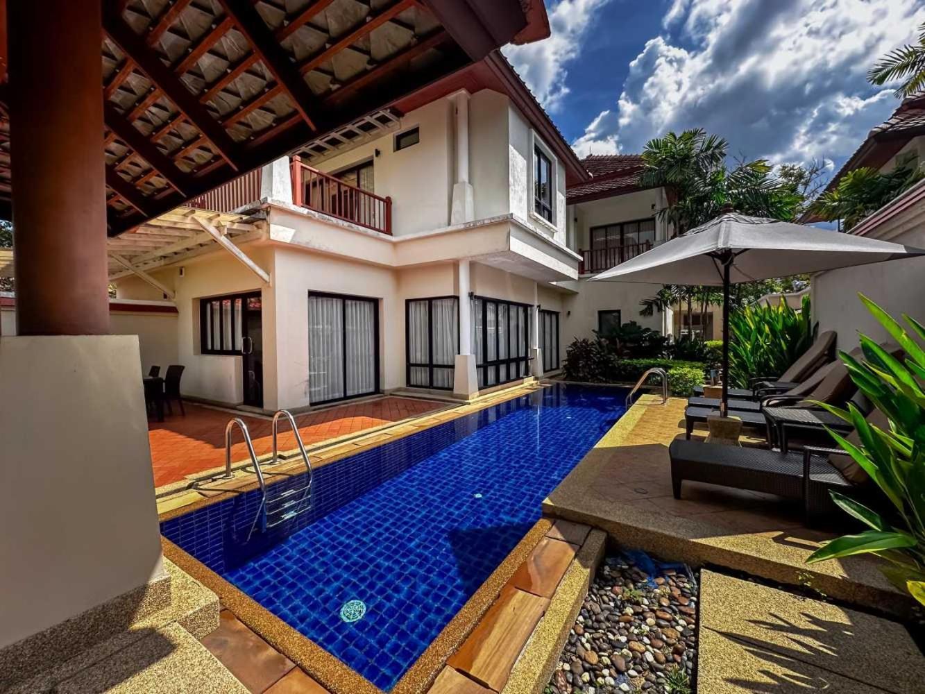 Beautiful 3-Bed Villa In Cherngtalay Thalang Layan Beach  Exterior photo